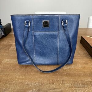Dooney & Bourke Blue Leather Shoulder purse